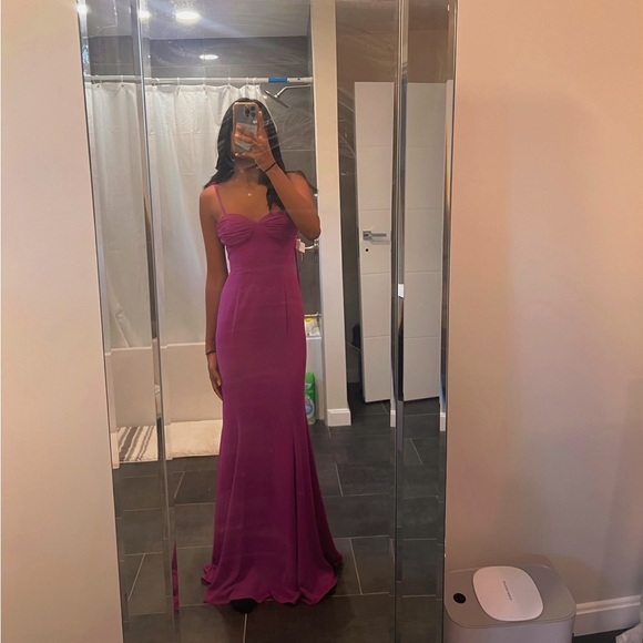 fame and partners gown in purple - Picture 1 of 4